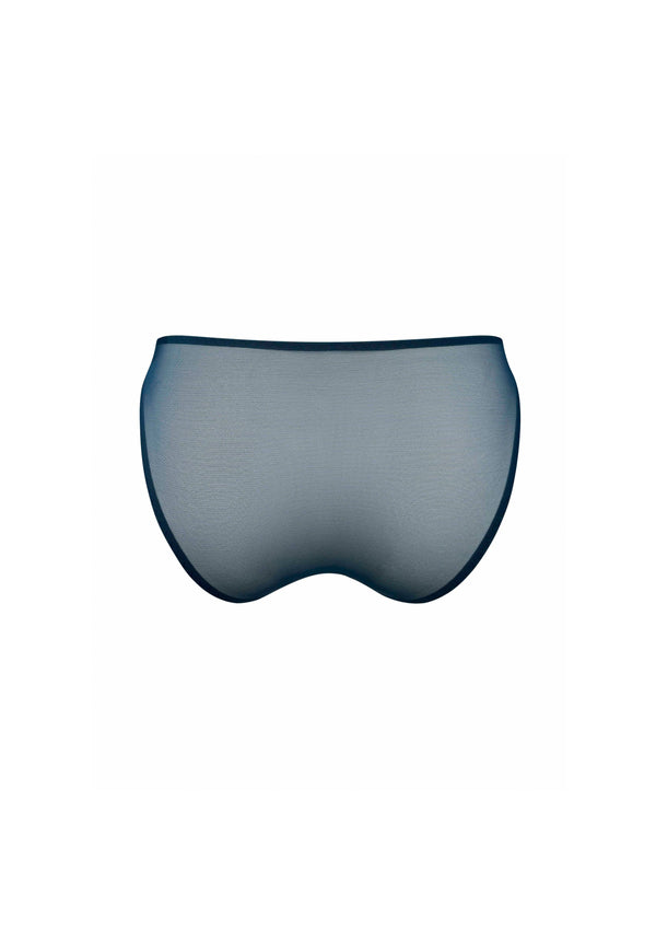 Amela Brief